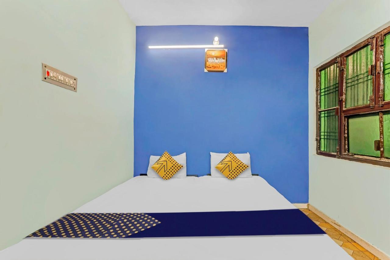 Spot On 81122 Saket Honest Hotel Ayodhya Eksteriør billede