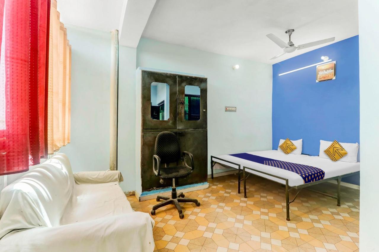 Spot On 81122 Saket Honest Hotel Ayodhya Eksteriør billede